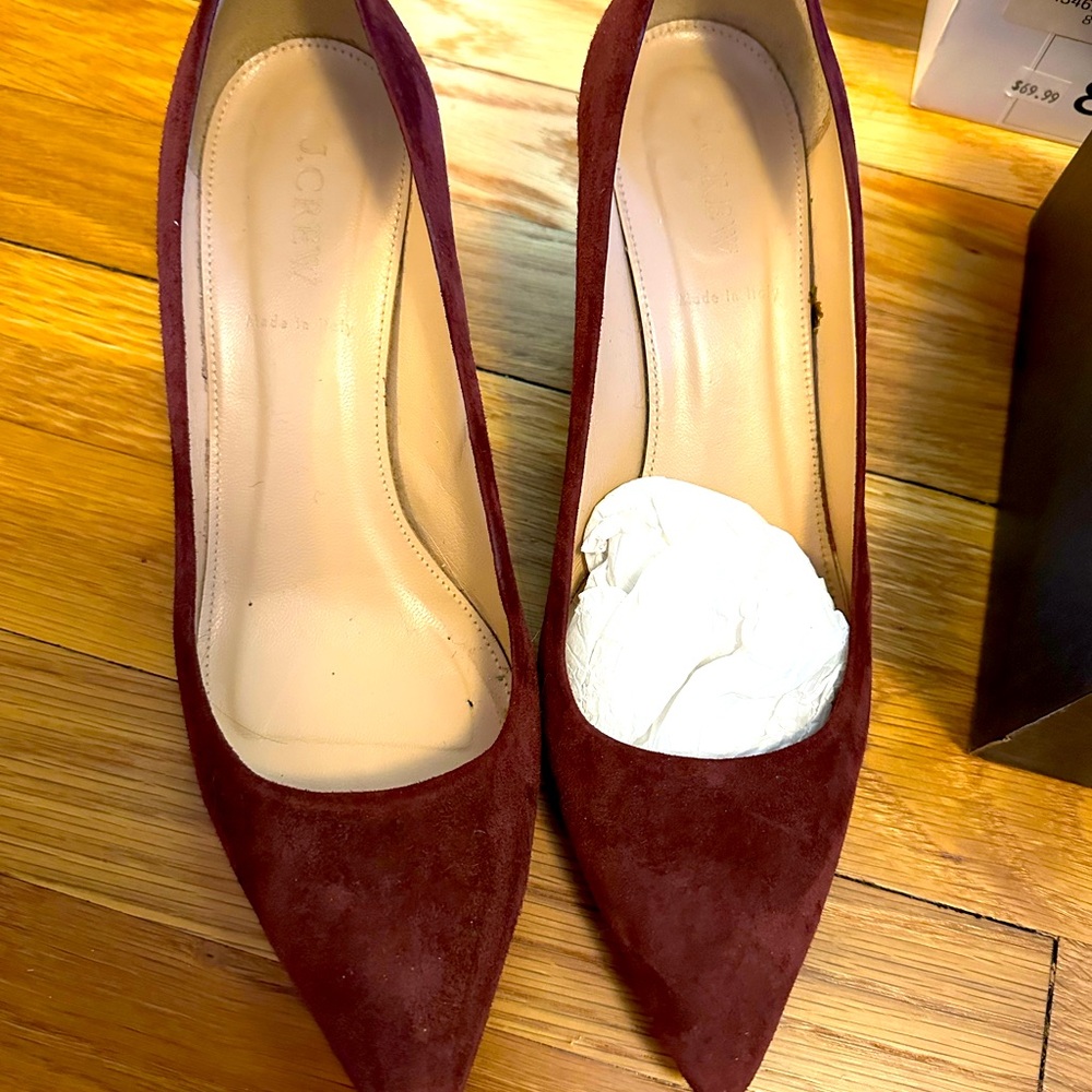 EUC Jcrew Dulci Kitten Heel suede Cabernet 8.5 Non smoking home.